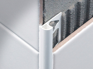 ugolki-dlja-plitki-v-vannoj_foto5